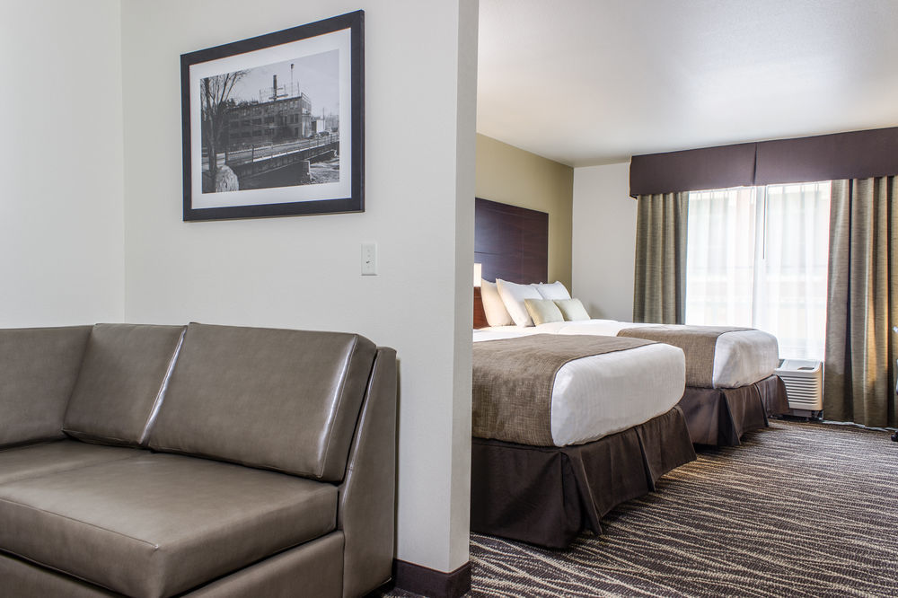 Hotel Cobblestone & -